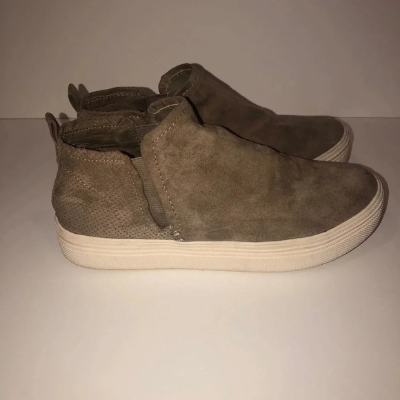 Universal thread shoes - tan -8.5 - Picture 4 of 5